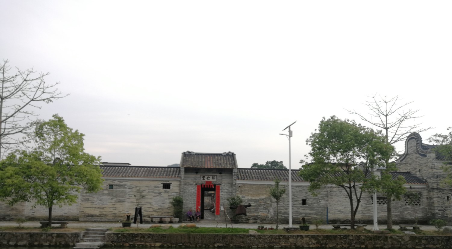 佛冈县龙山镇上岳古围村国家历史文假名村；；；；ど枋┙ㄉ柘钅浚ǖ谌冢